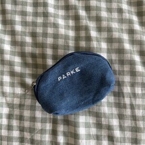 Parke pouch